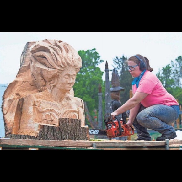 Meet your Posher, Elizabeth - Picture 3 of 8